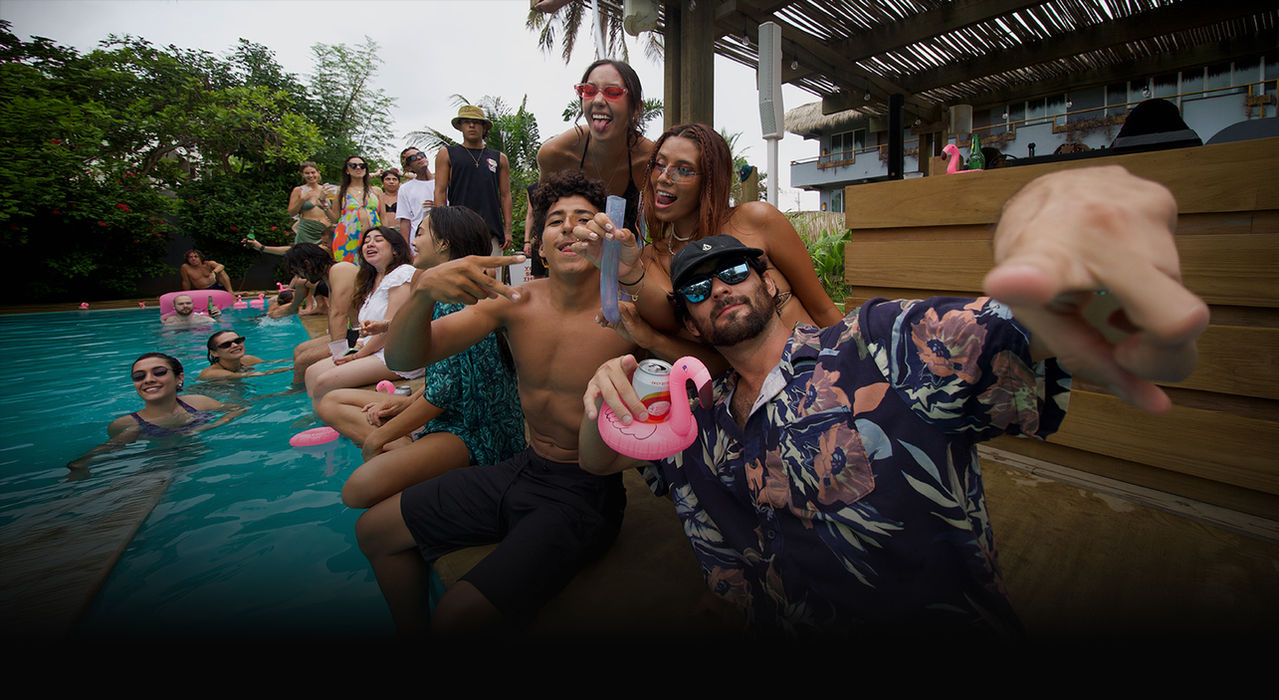 Straw Hat Surf Hostel & Bar gallery 14