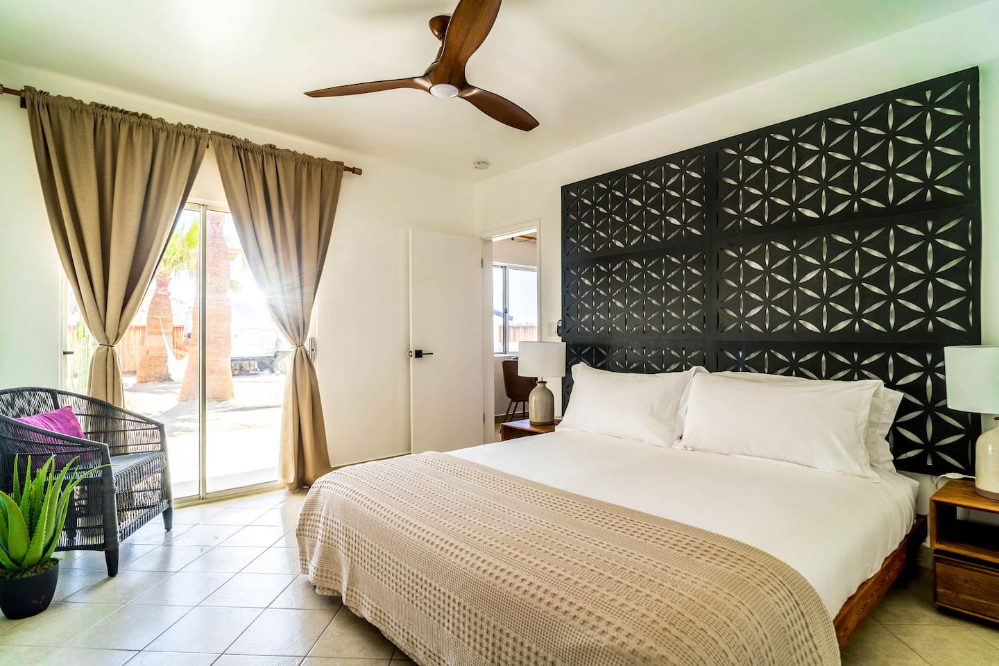 Moonlit Desert Stay Gated w Soaking Tub gallery 8