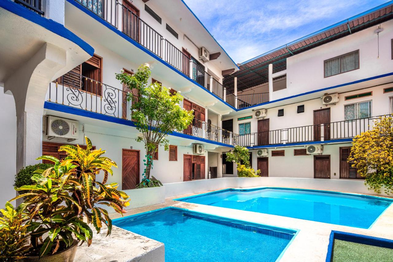 Hotel Naxhiely gallery 11