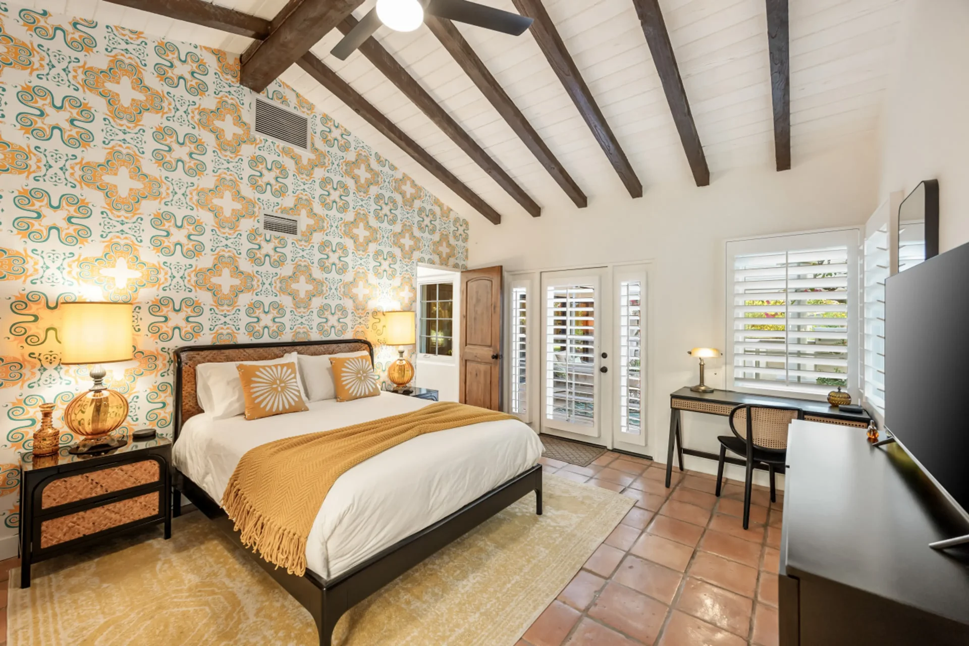 Villa Verde: Lush Spanish Estate, Glamorous Pool, EV Charger gallery 6
