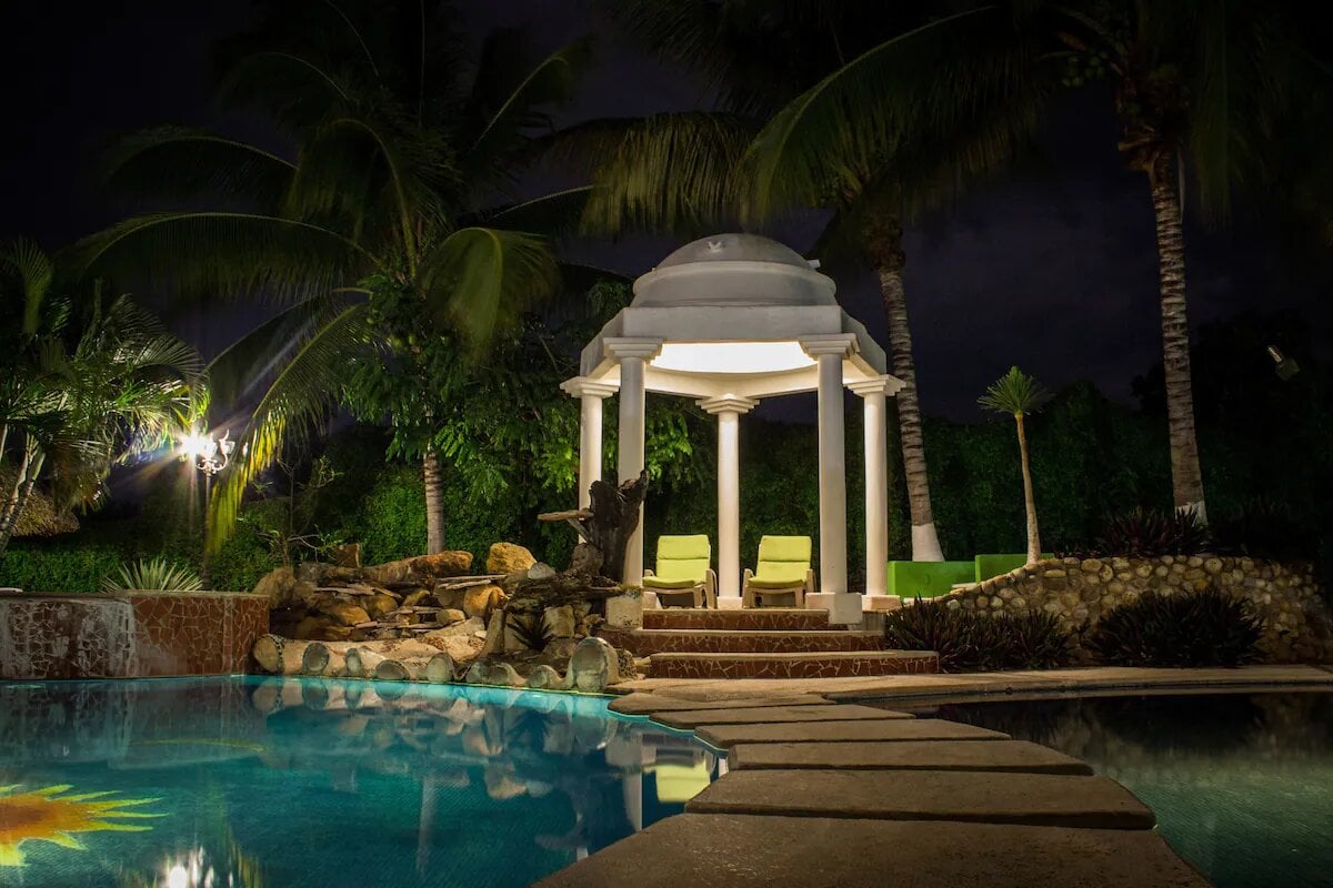 Punta Esmeralda gallery 12