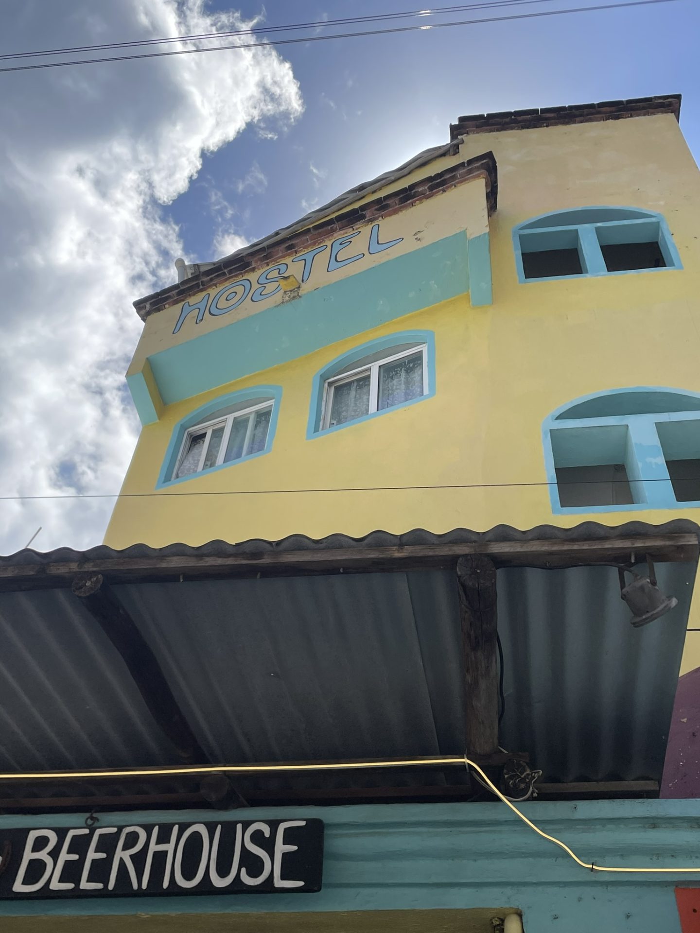 Tres Mundos Hostel & Beerhouse gallery 11