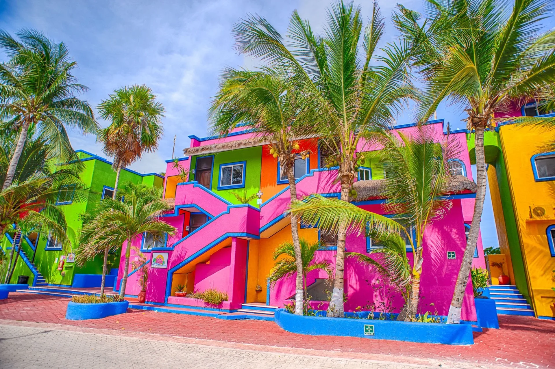 Del Sol Beachfront Condos and Hotel gallery 12