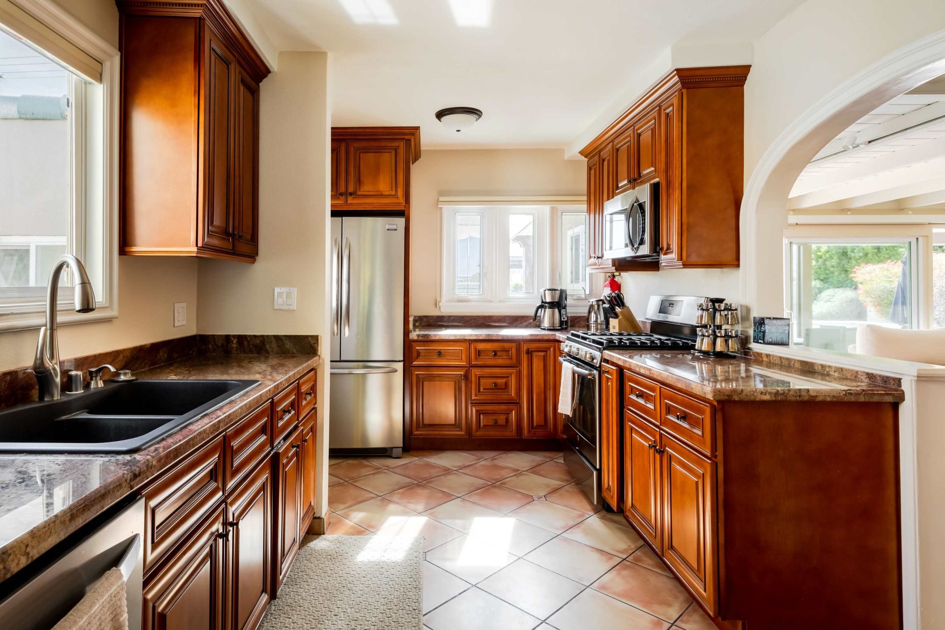 4BR Palm Springs Pool Villa w Casita & Spa gallery 6
