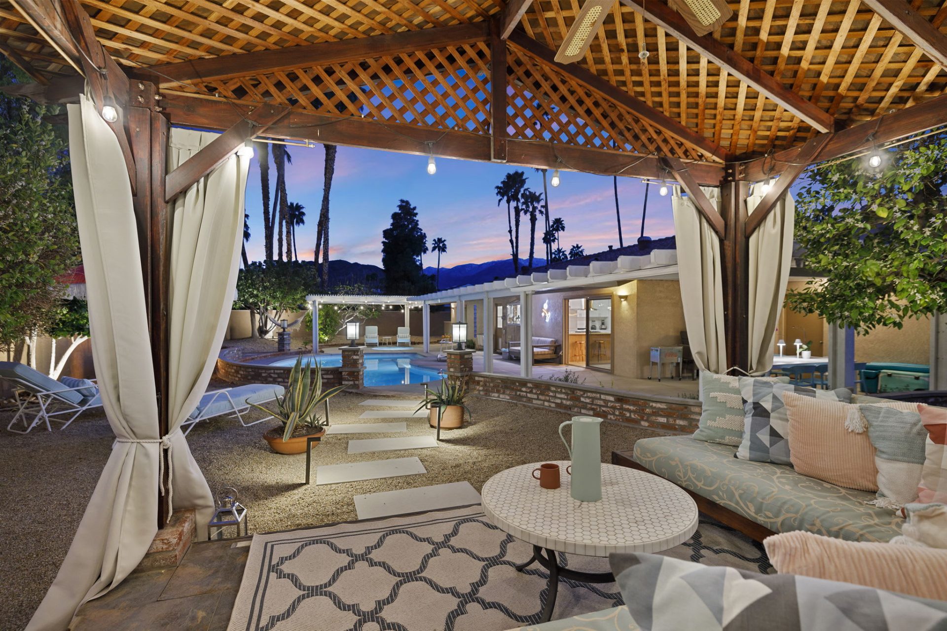 Stylish Home with Resort Backyard gallery 10