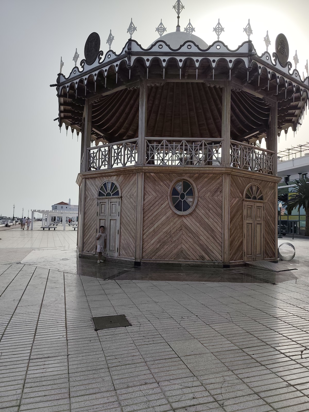 avenida arrecife gallery 2