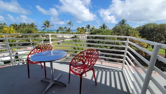 Strand Ocean Drive Suites gallery 13