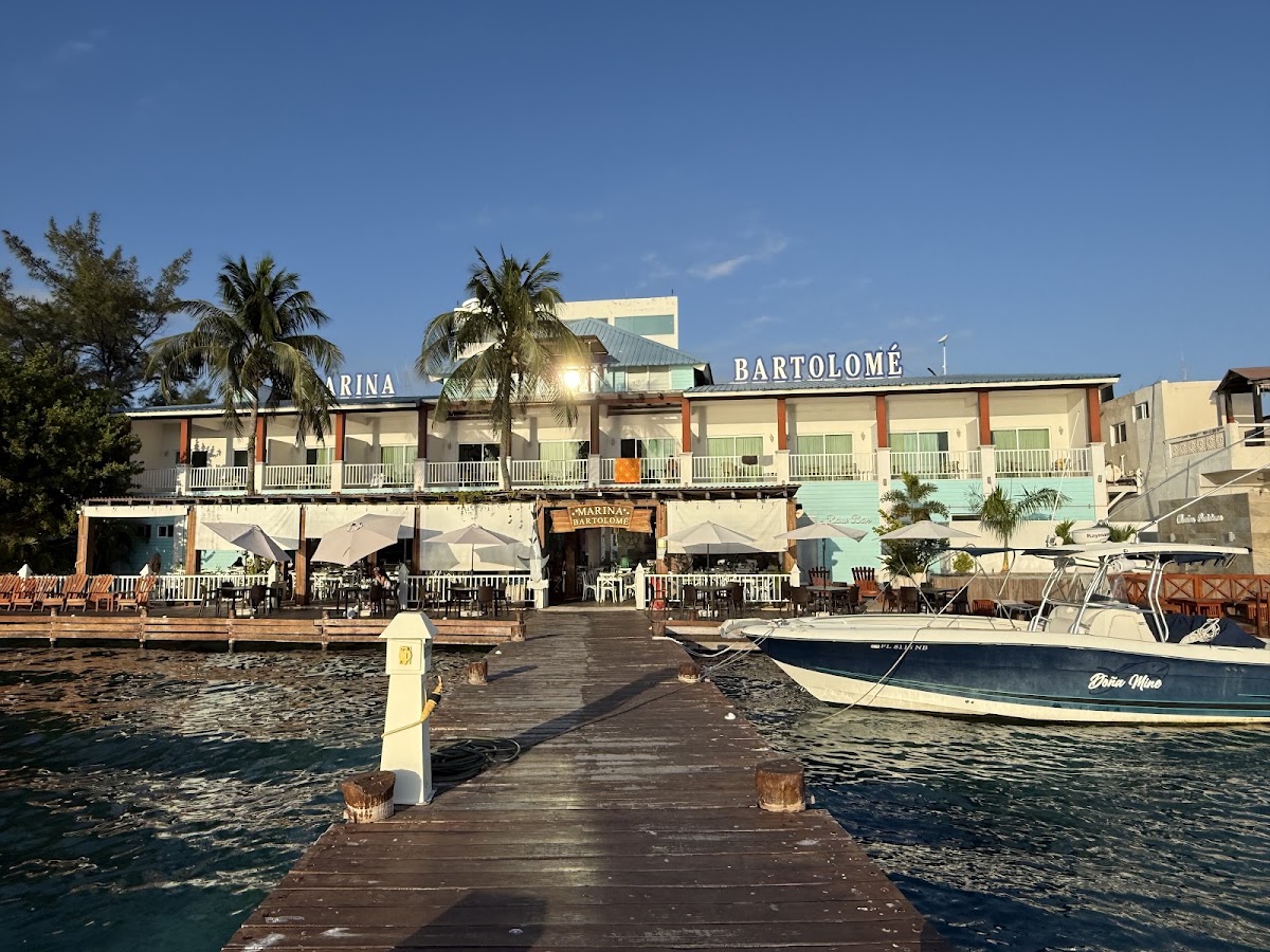 Bartolome Oceanfront Suites gallery 4