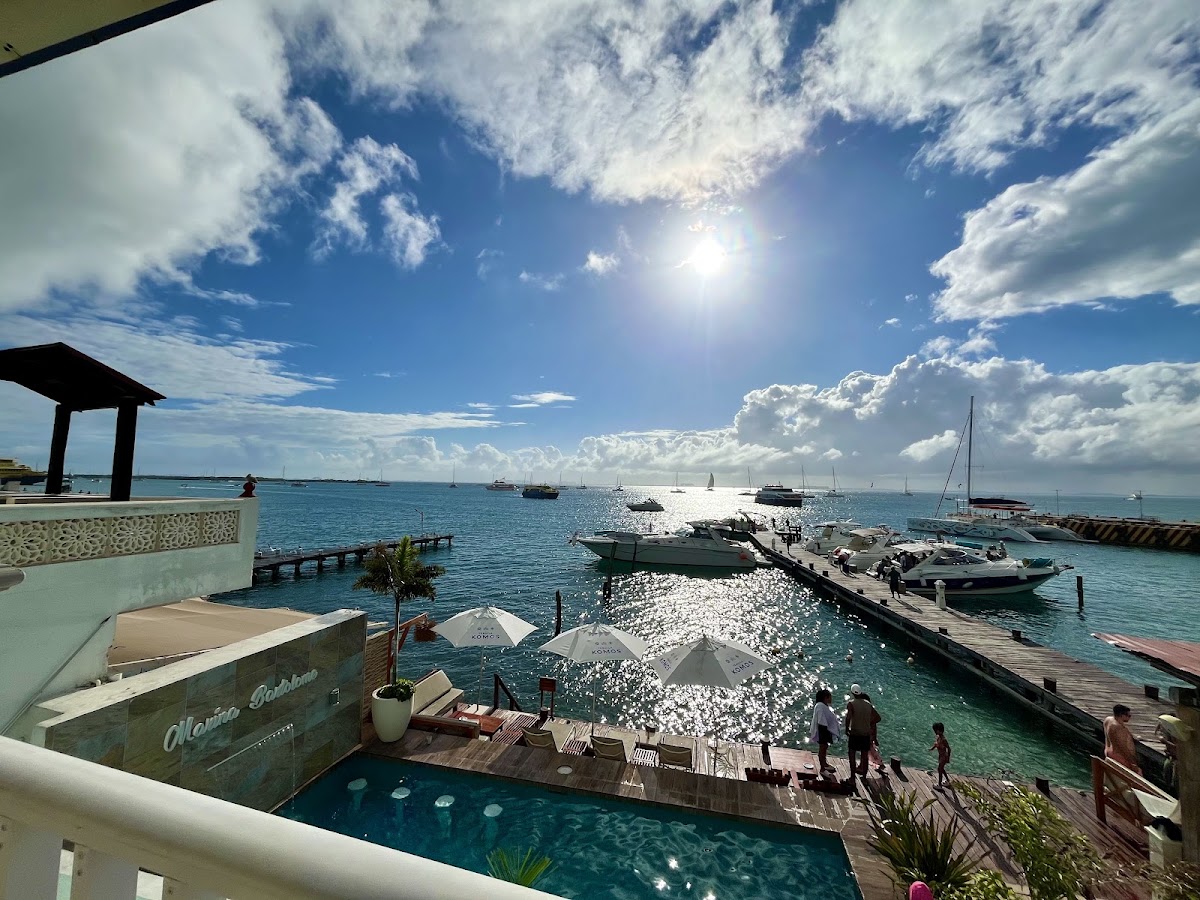 Bartolome Oceanfront Suites gallery 5