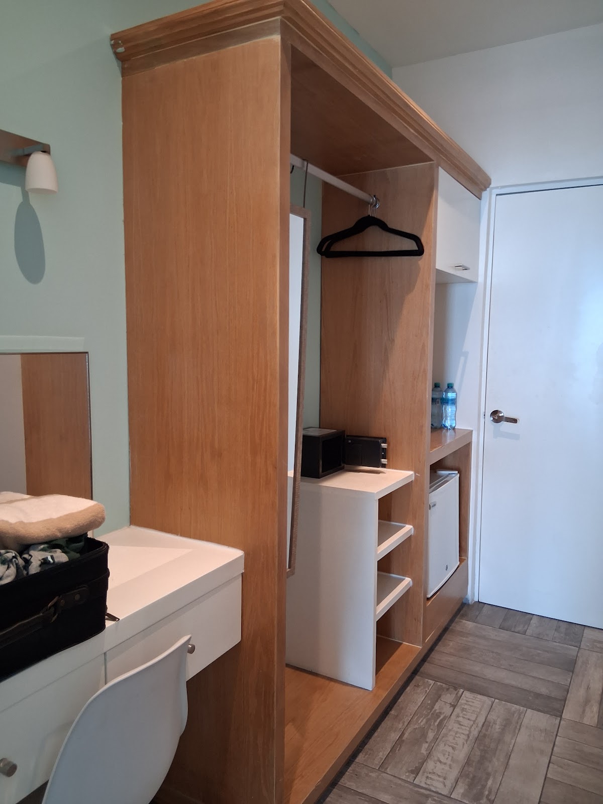 Bartolome Oceanfront Suites gallery 7