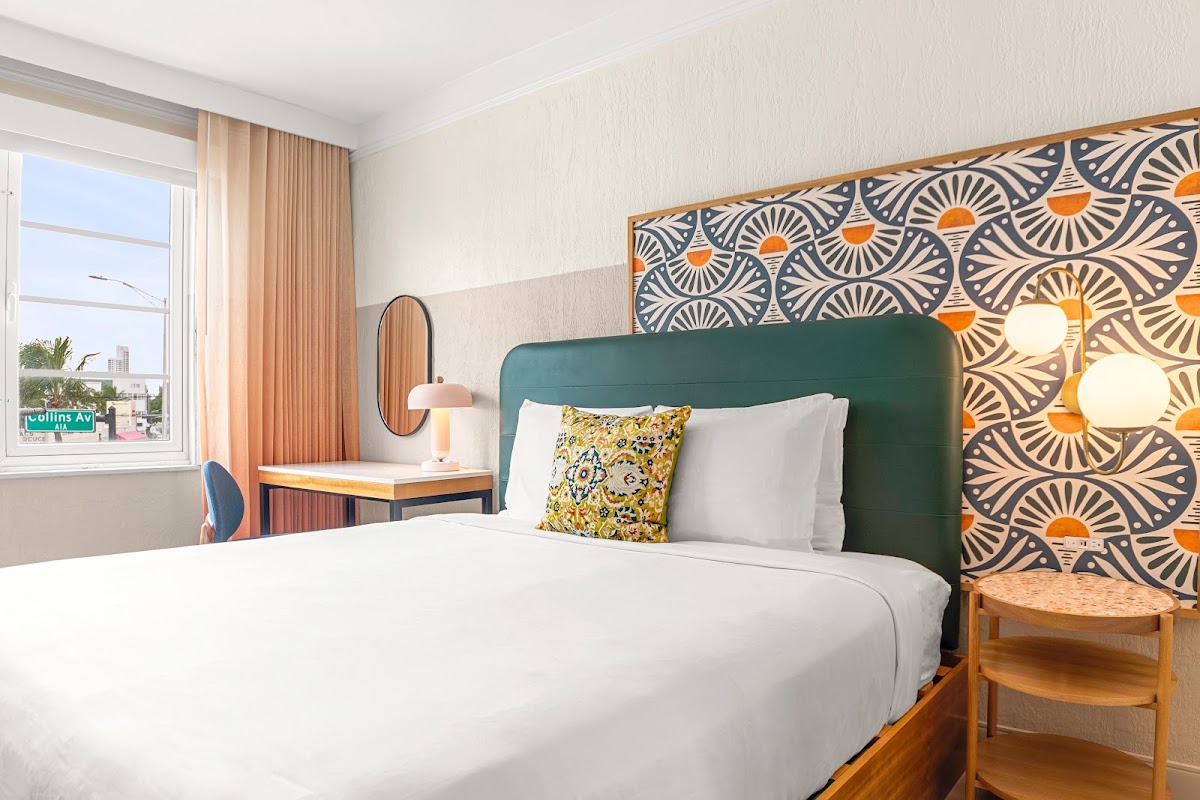 Beach Plaza Hotel gallery 2