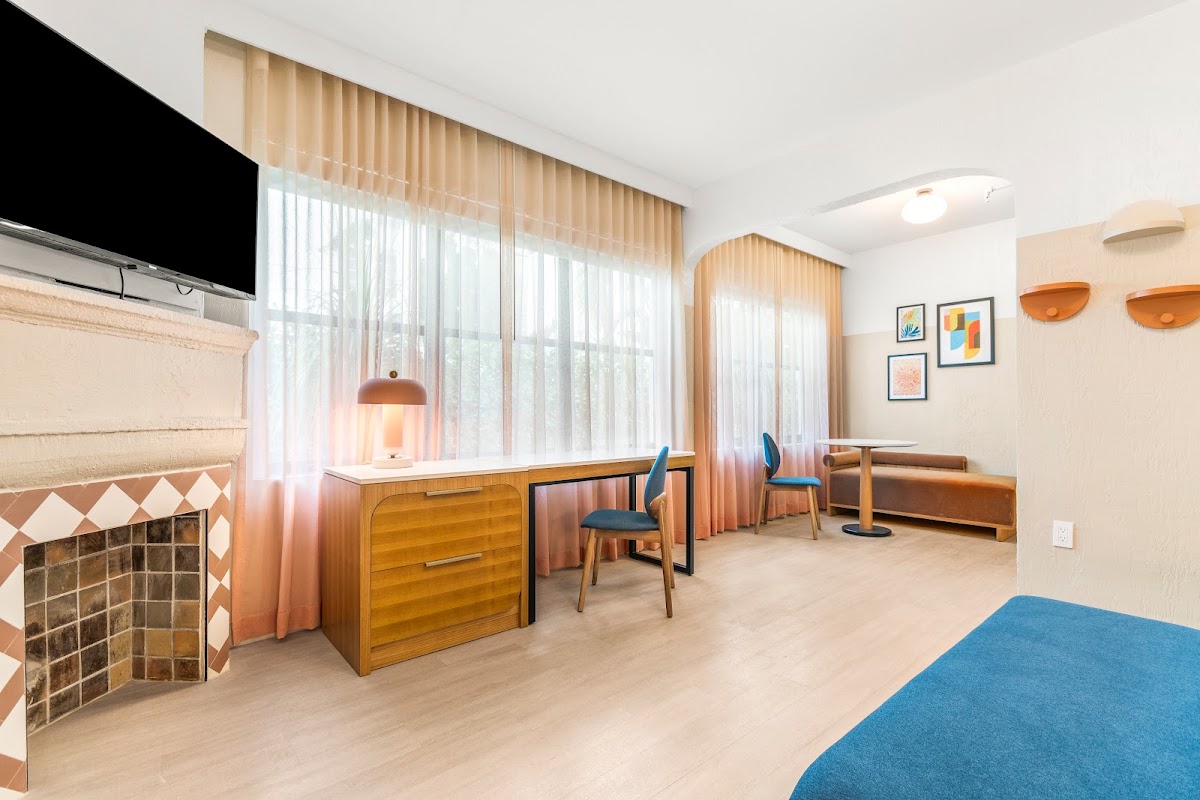 Beach Plaza Hotel gallery 8