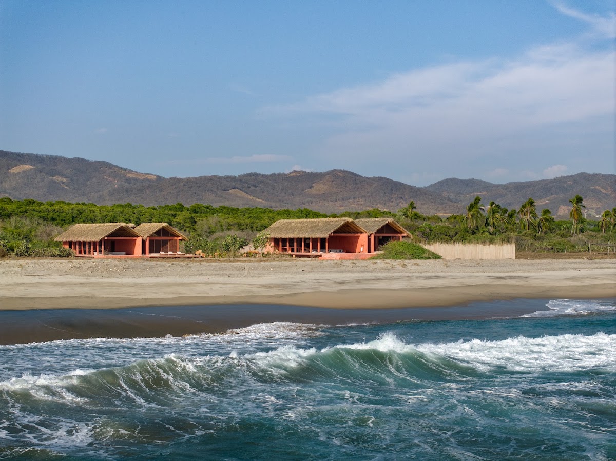 Caimán Puerto gallery 1
