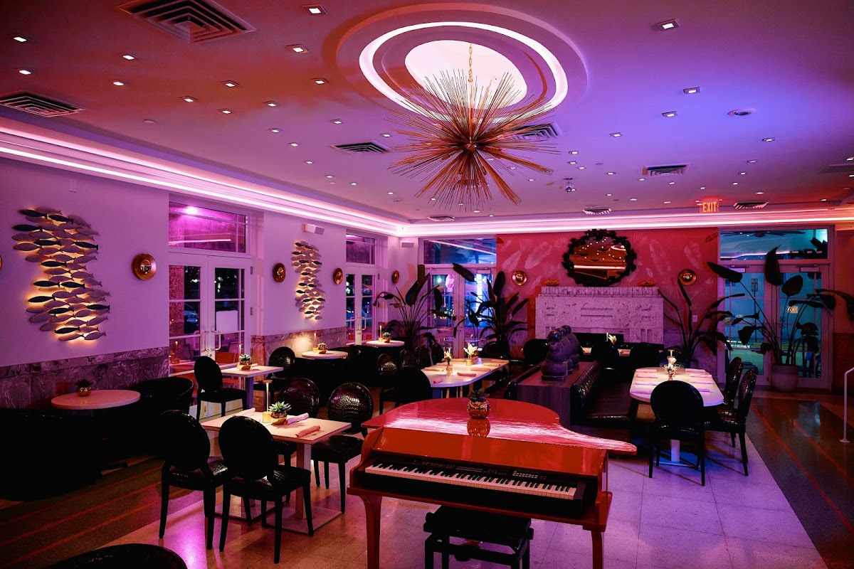 Cardozo South Beach gallery 6