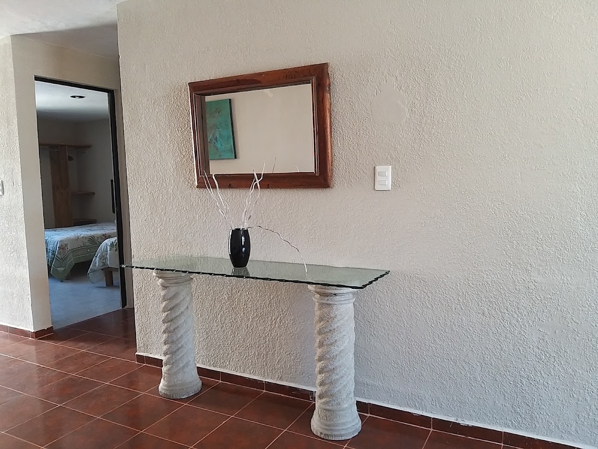 Casa Holly Mulsay gallery 2