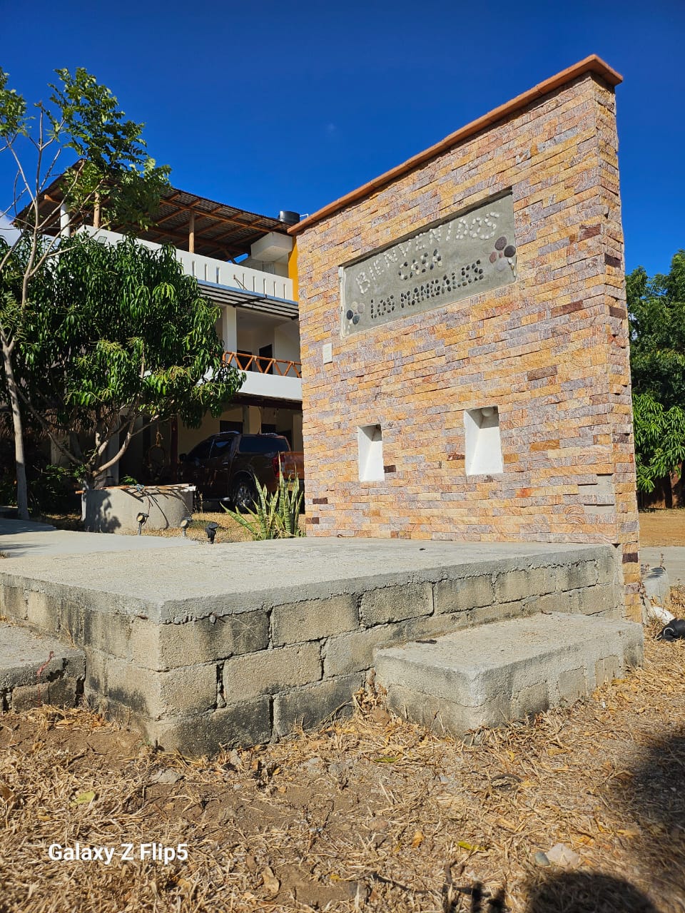 Casa Mangales gallery 1