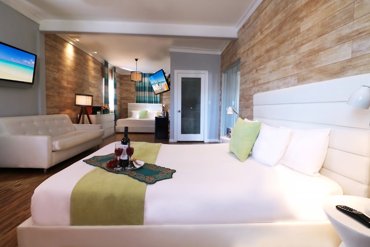 Chesterfield Hotel & Suites gallery 4