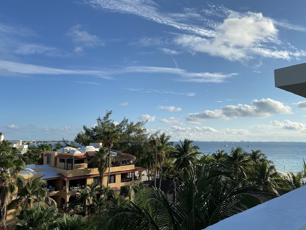 Cuxos Hotel Beachfront gallery 8