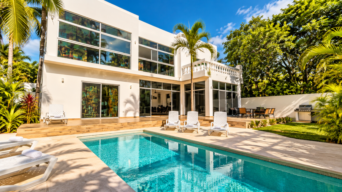 Luxury 5BR Villa • Spacious & Elegant Stay gallery 1