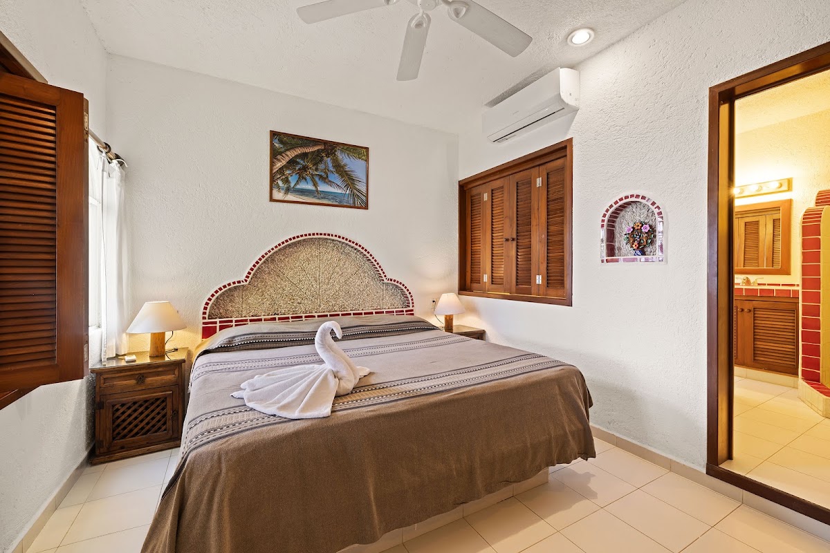 Del Sol Beachfront Condos and Hotel gallery 2