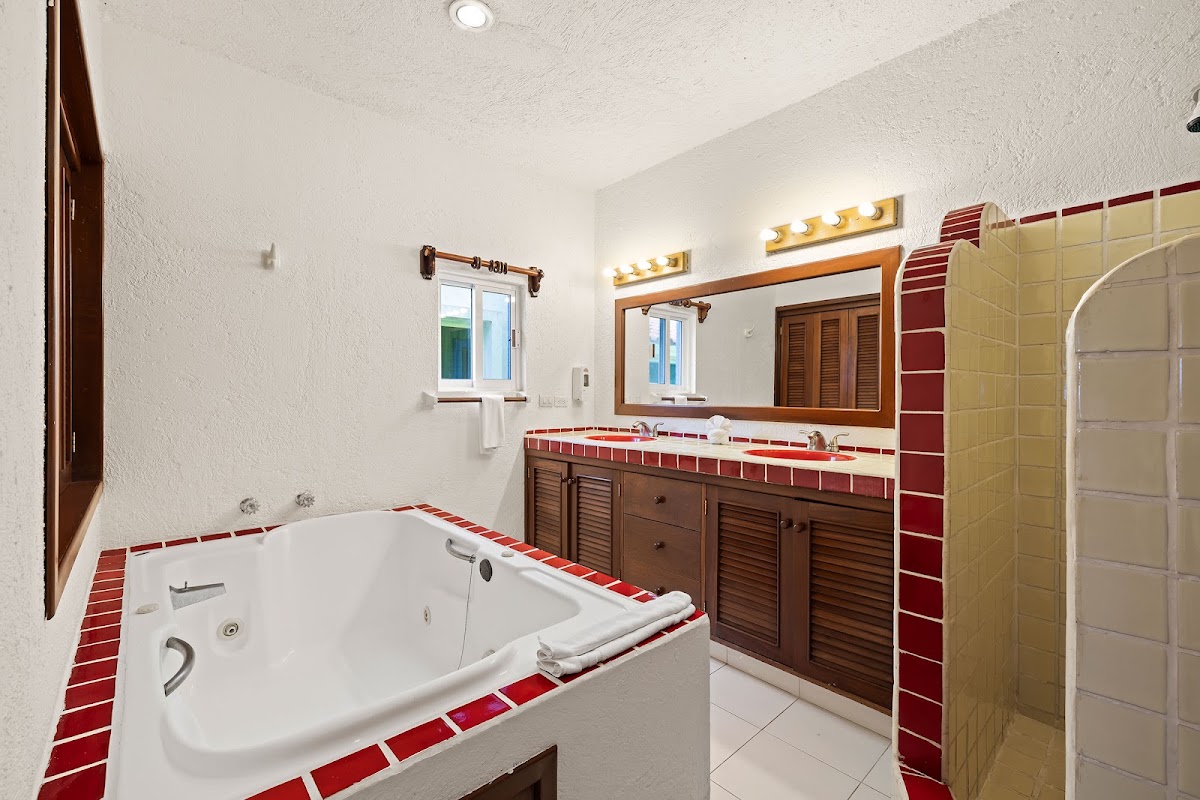 Del Sol Beachfront Condos and Hotel gallery 4