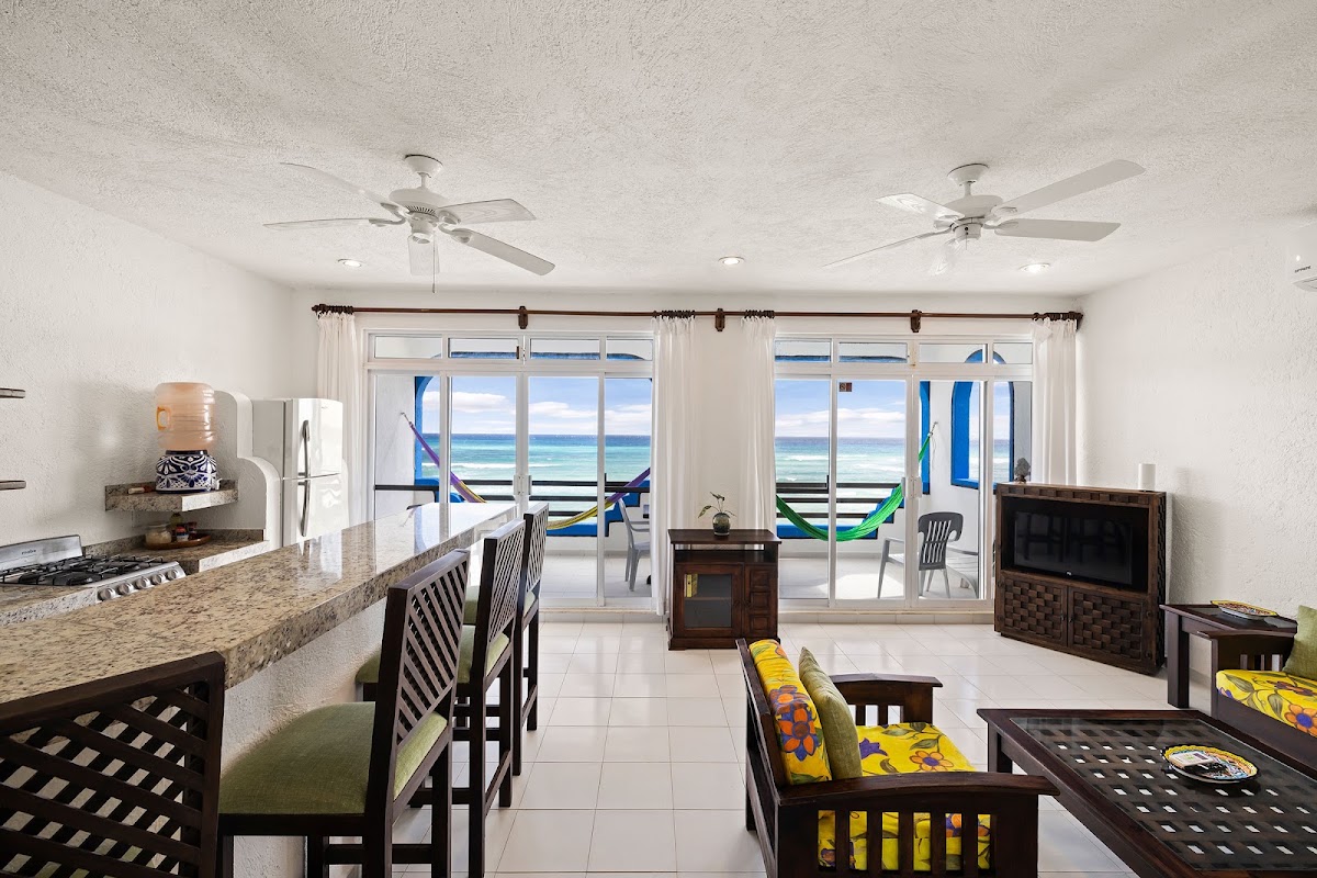 Del Sol Beachfront Condos and Hotel gallery 9