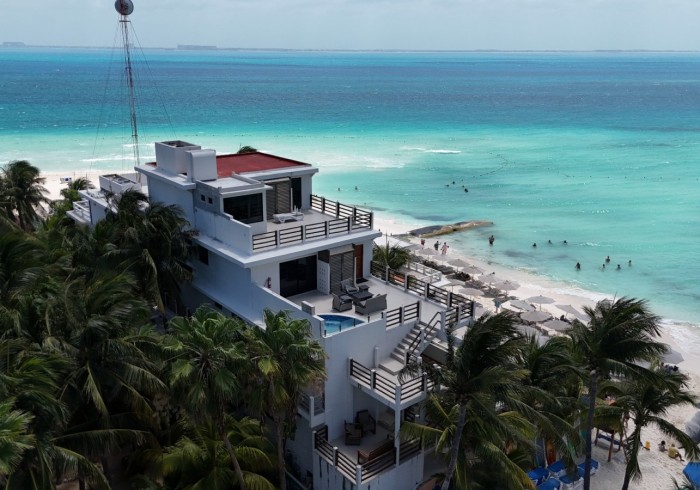 Cuxos Hotel Beachfront gallery 14