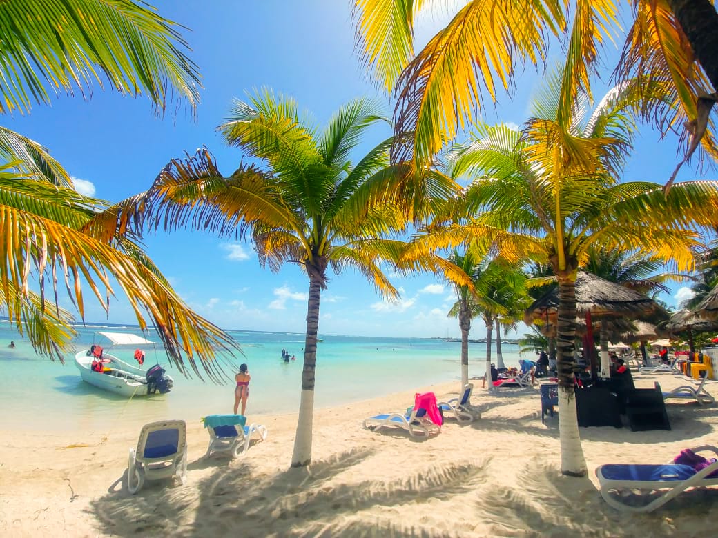 El Fuerte Beach Resort gallery 10