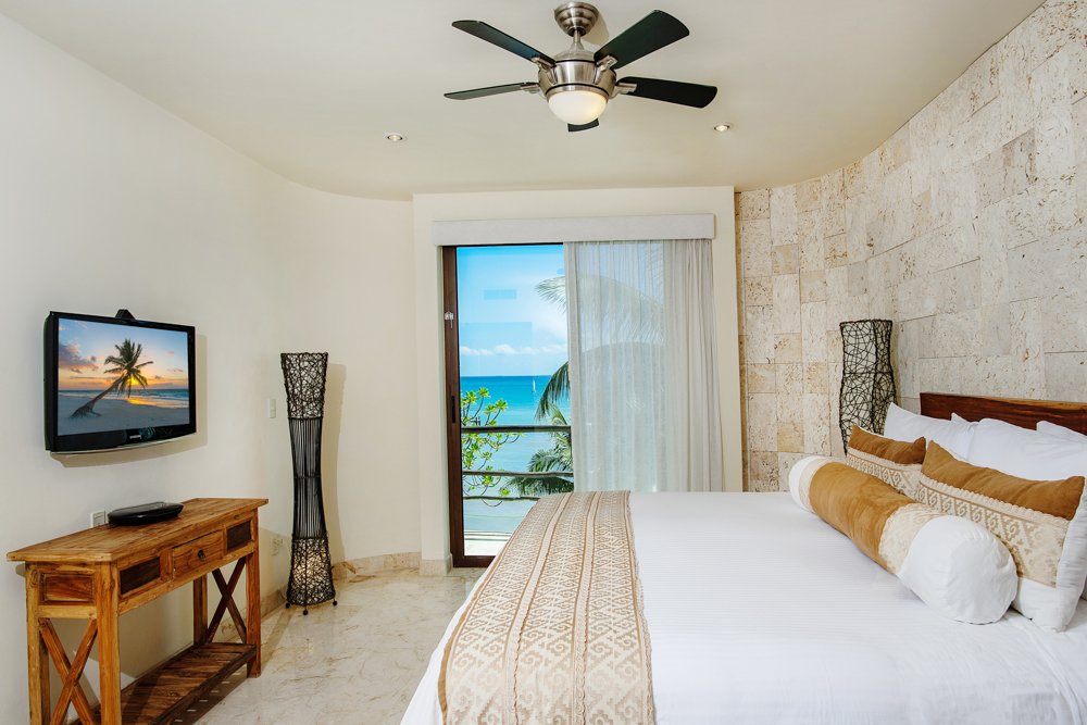 El Taj Oceanfront & Beachside Condo Hotel gallery 2