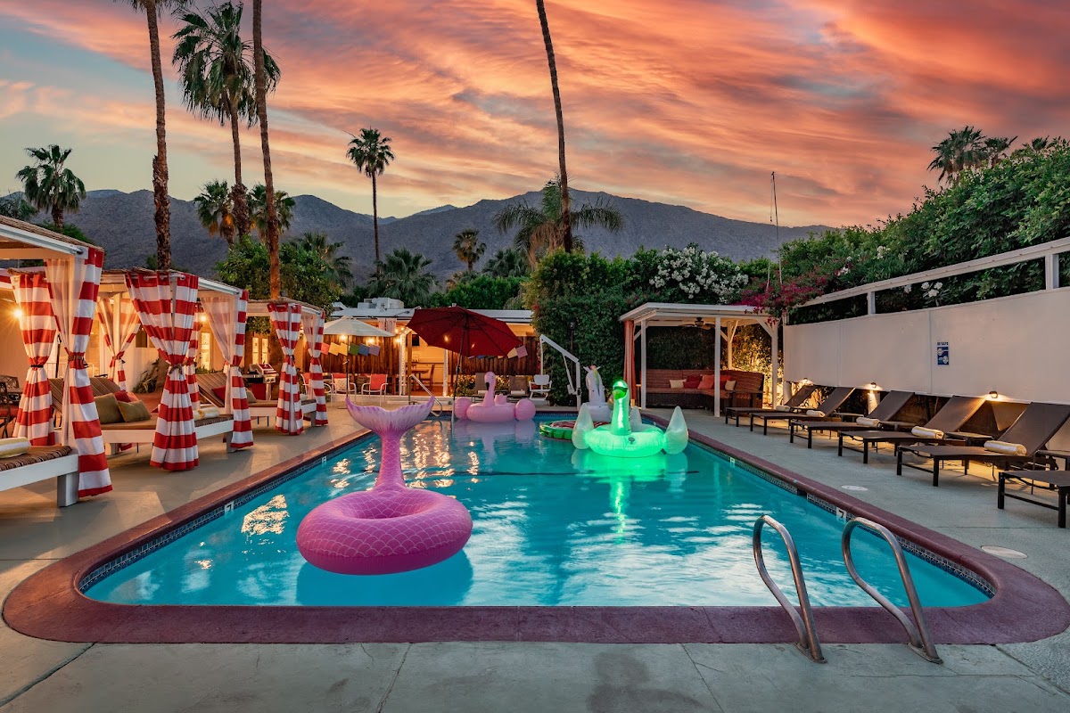 Float Palm Springs gallery 3