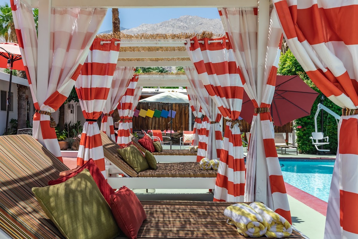 Float Palm Springs gallery 7