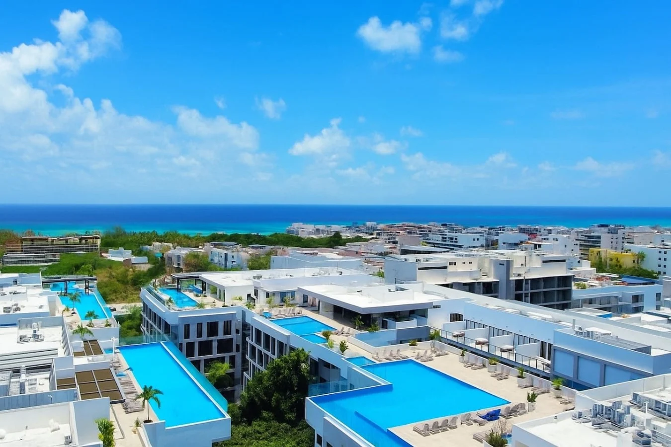 Stylish modern 1BR Playa Centro Rooftop vista Mar gallery 1