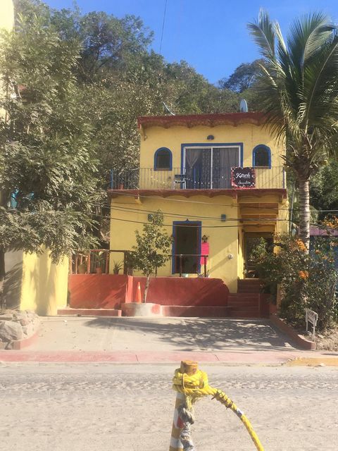 Hostal Kitsch gallery 2