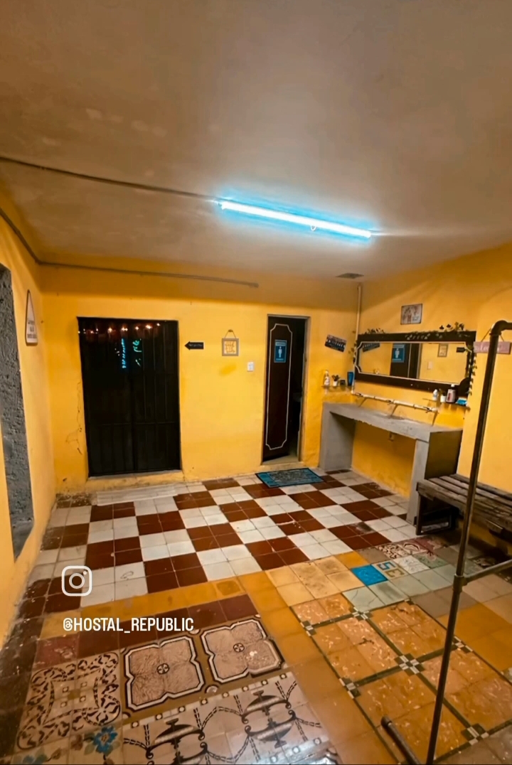 Hostal Republic gallery 3