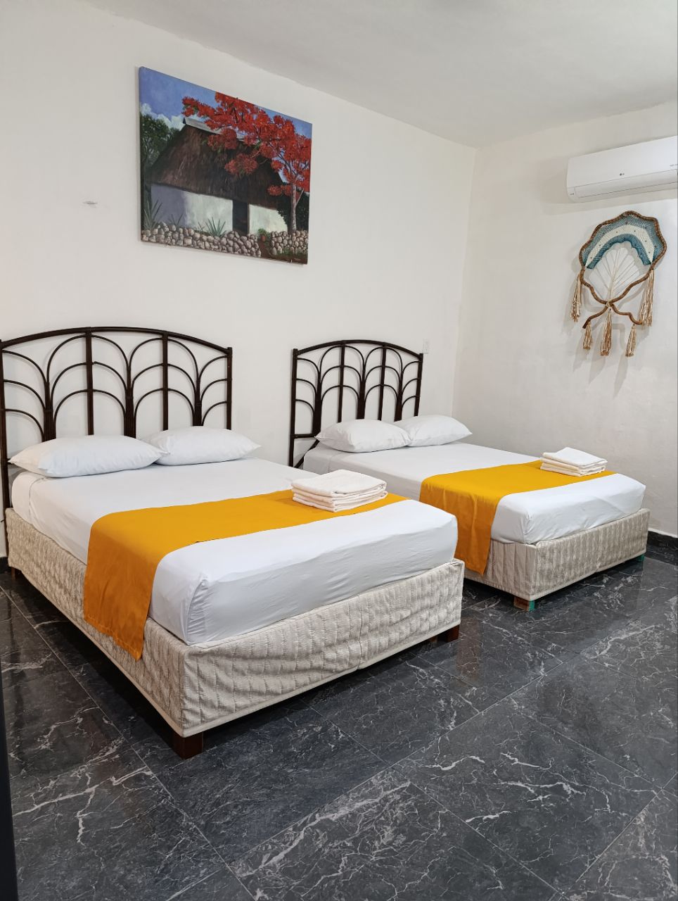 Hotel Alondra gallery 3