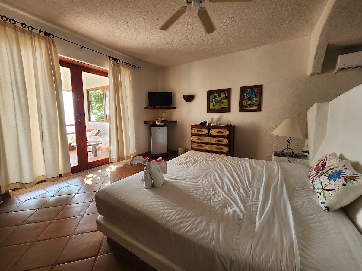 Hotel Catalina Beach Resort gallery 2