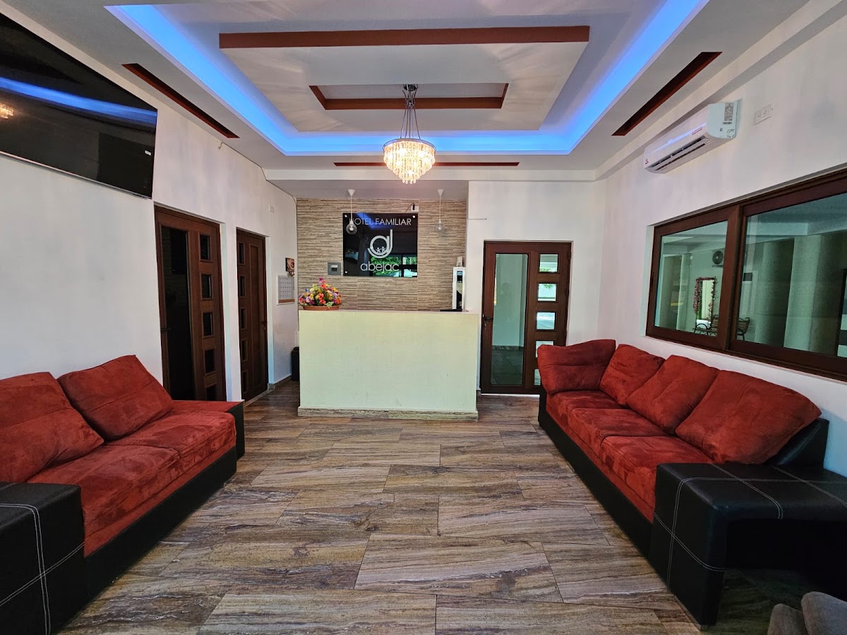 Hotel familiar abejac gallery 5