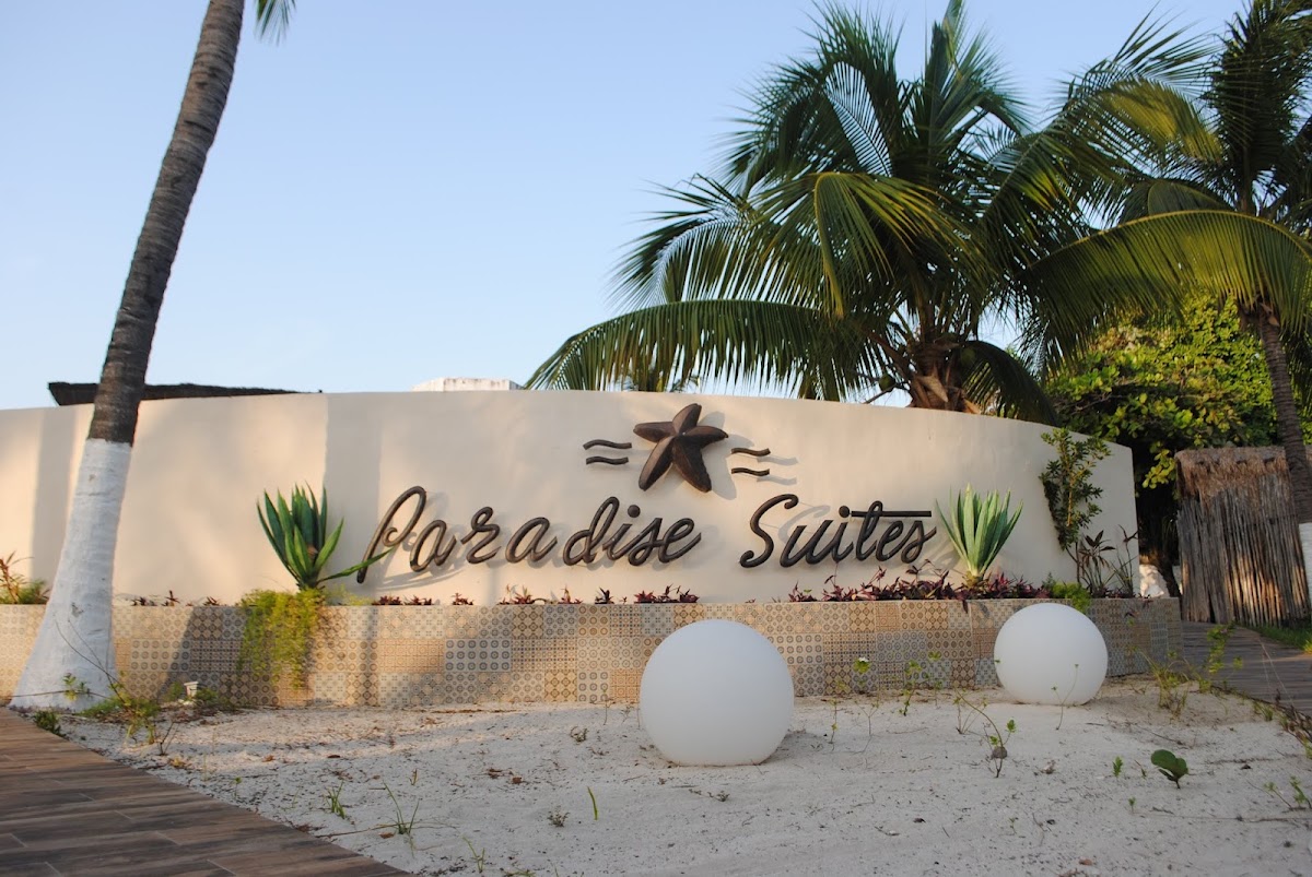Hotel Paradise Suites gallery 9