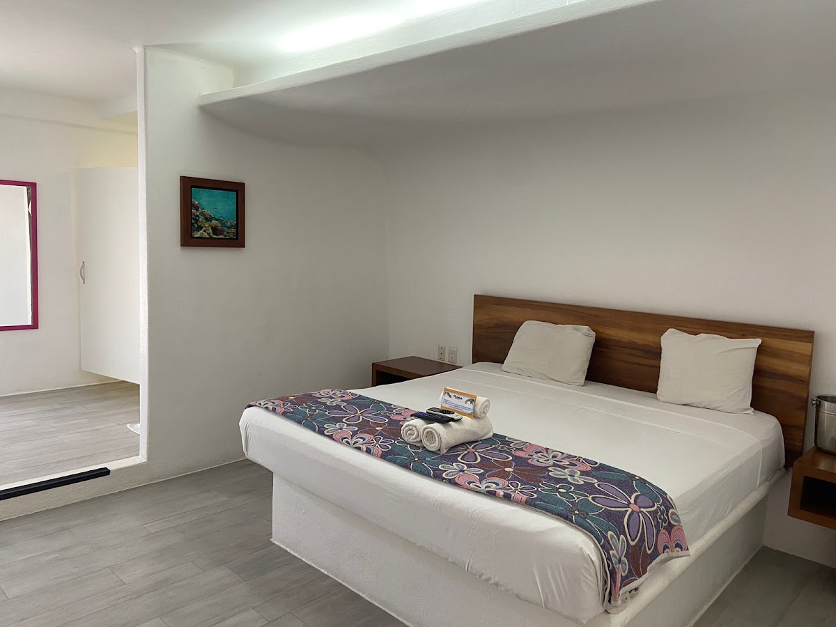 Hotel Partyholic gallery 2