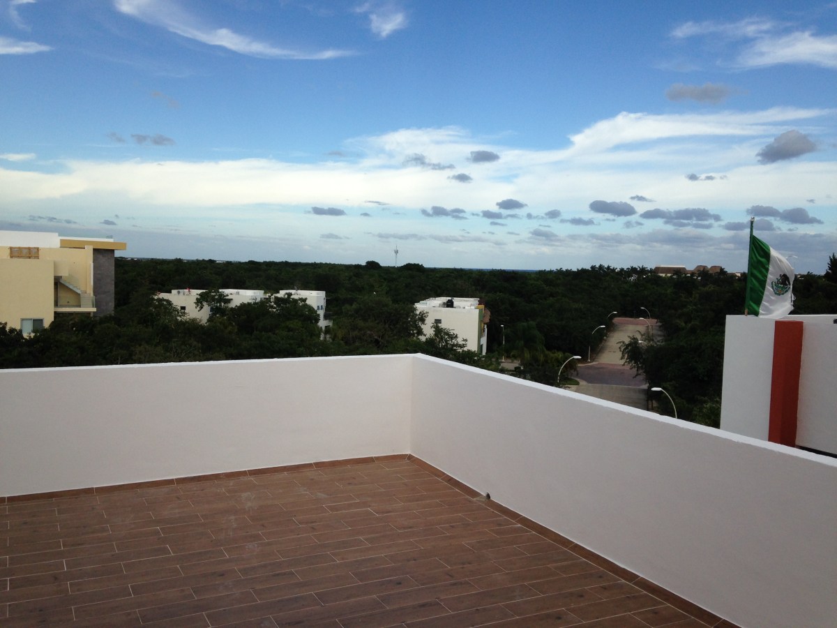 Luxurious 3 Bedrooms Rooftop Penthouse gallery 11