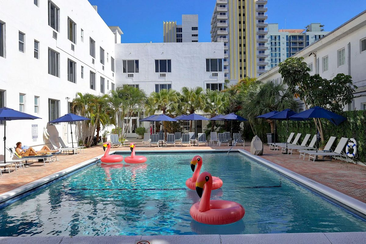 Tropics Hotel gallery 11