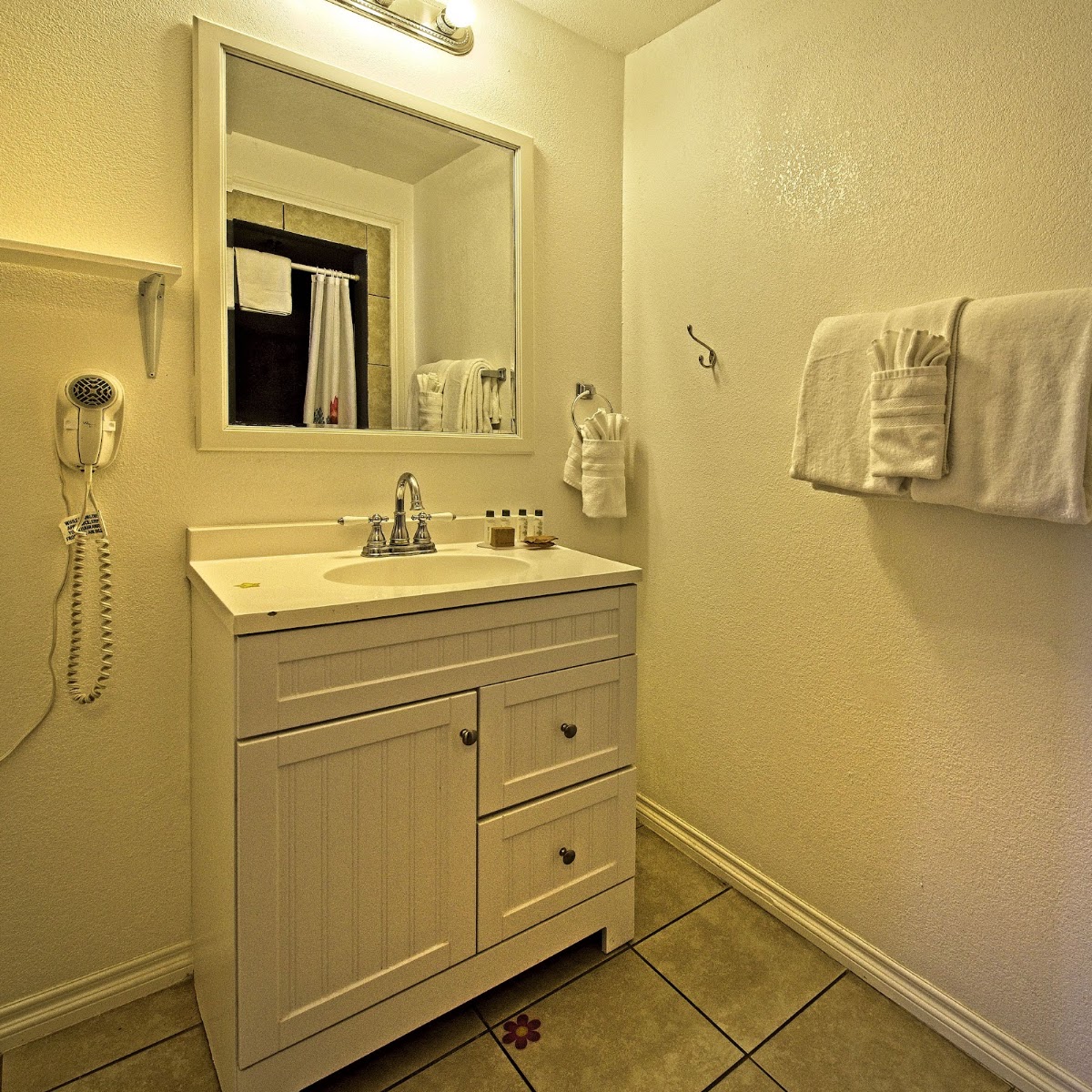 Inn at Palm Springs gallery 4