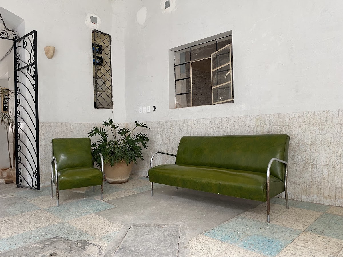 LA CLÍNICA gallery 8