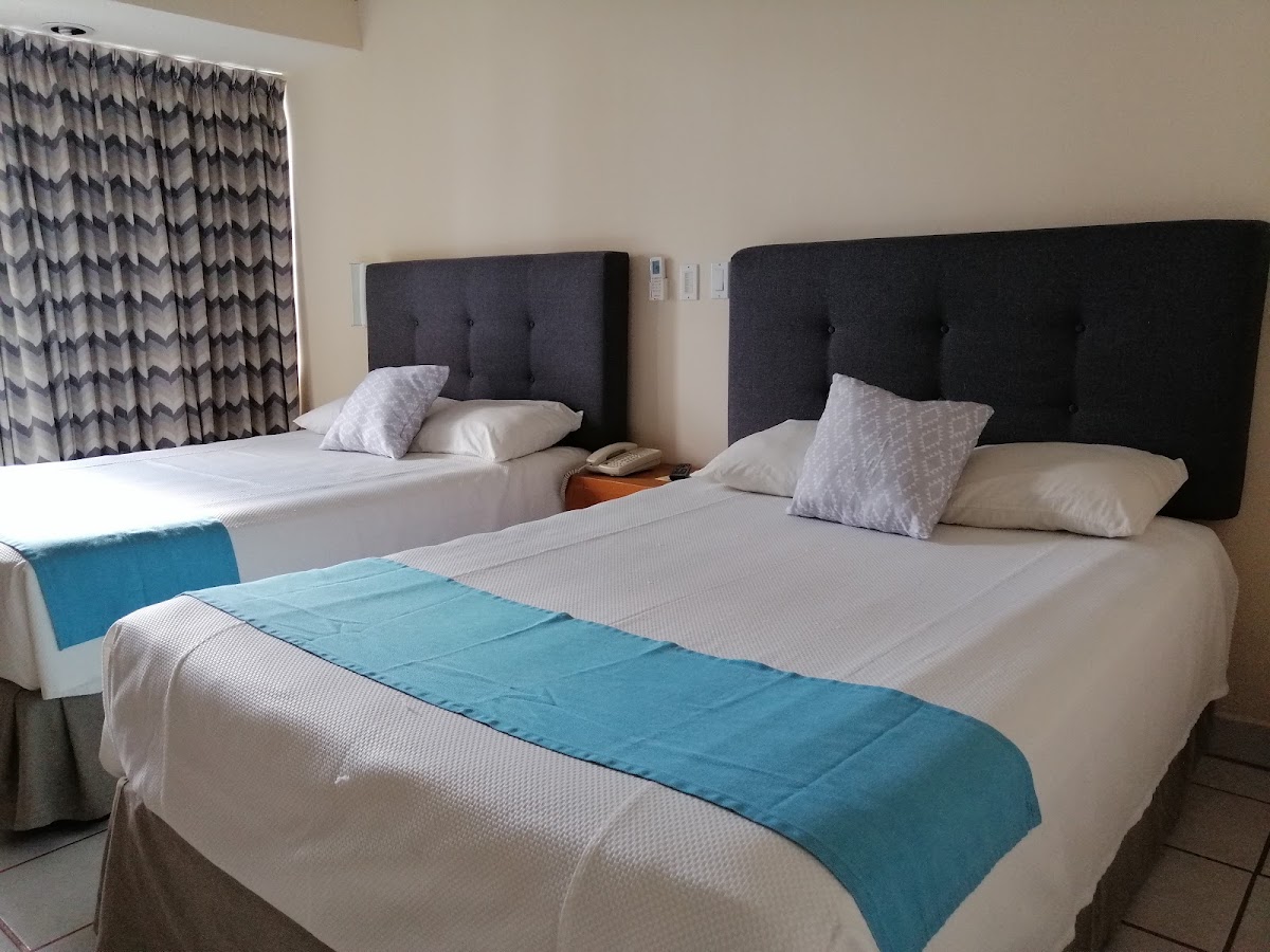 La Concha Beach Hotel & Club gallery 2