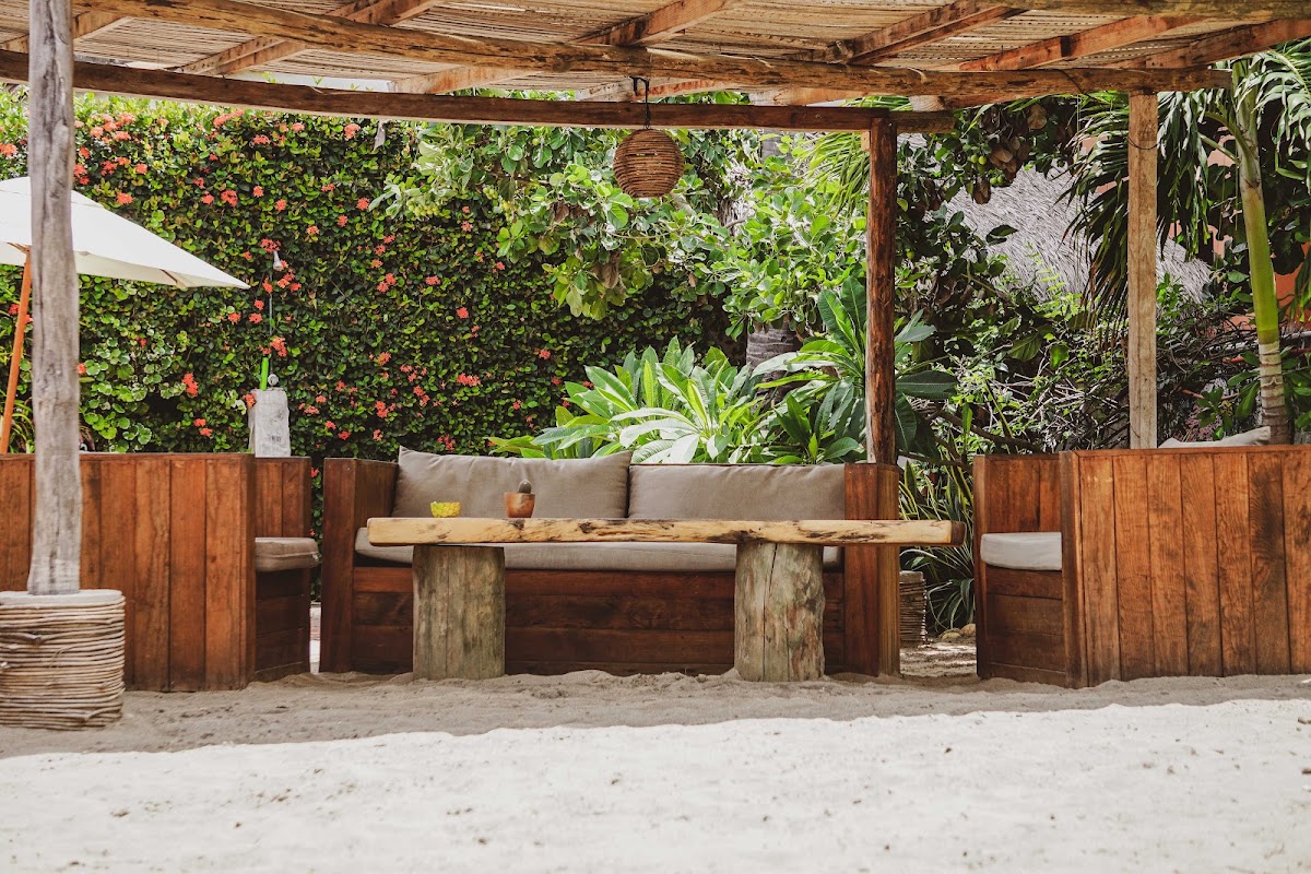 La Playita Beach House gallery 1