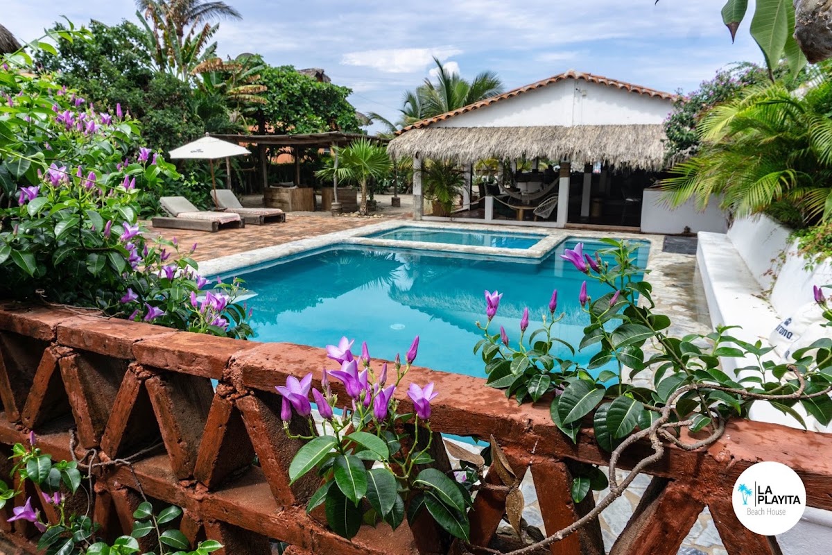 La Playita Beach House gallery 3