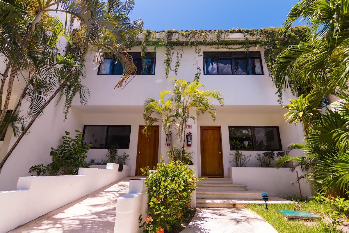 Las Casitas Akumal gallery 1