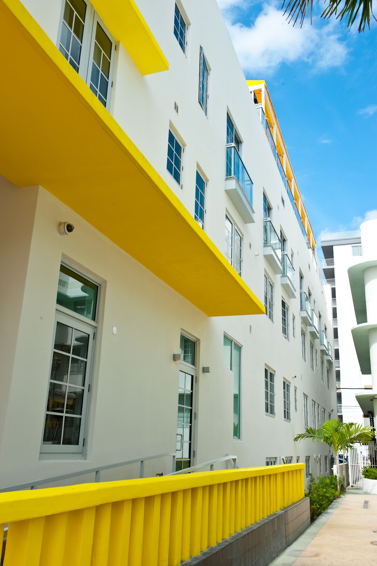 Leslie Hotel Ocean Drive gallery 10