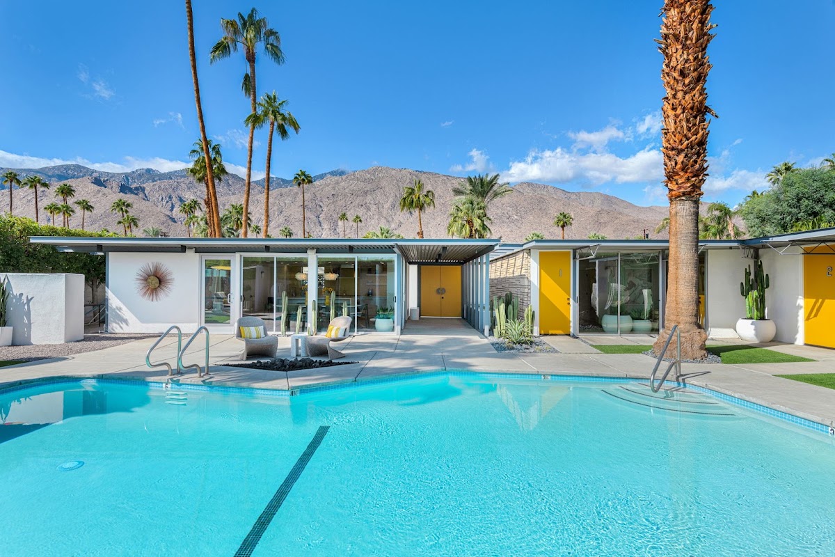 Limón Palm Springs gallery 3