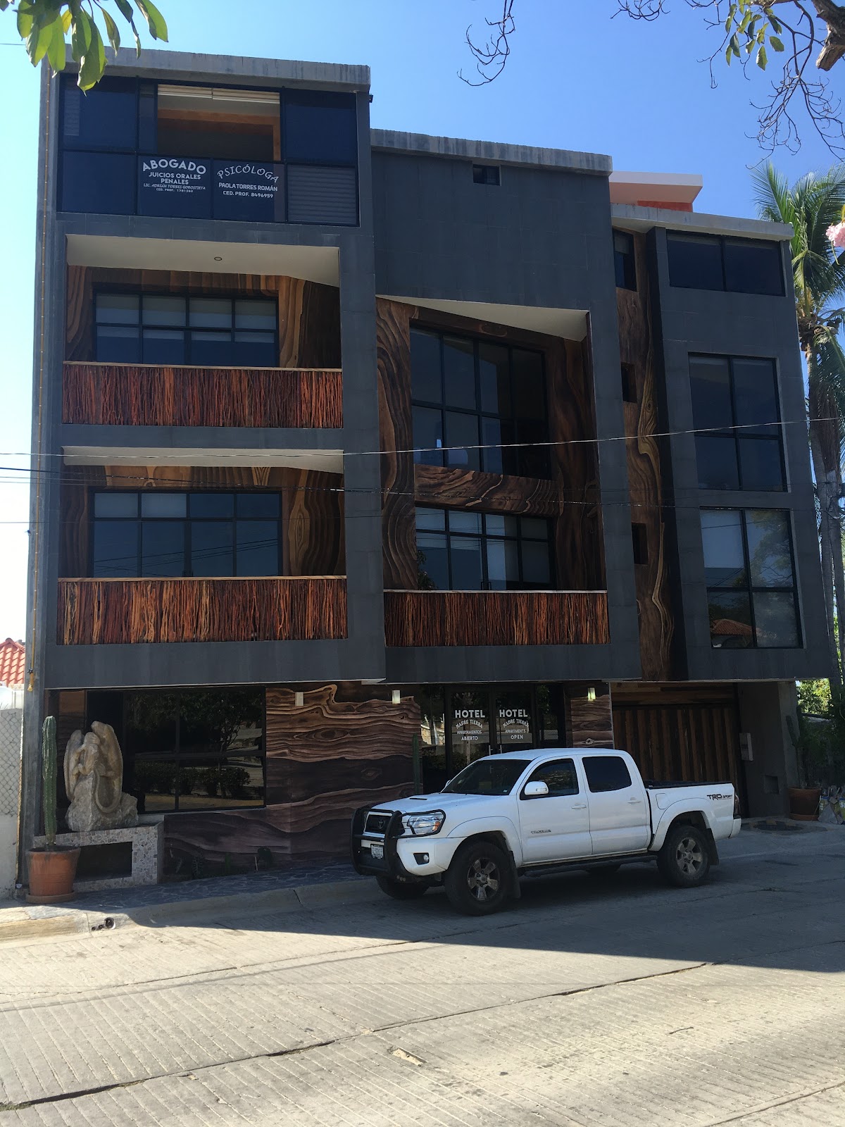 Madre Tierra Hotel gallery 6